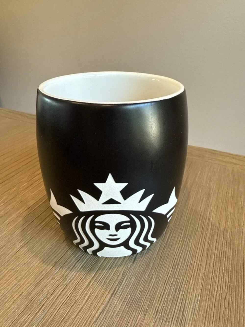 Starbucks 2011 Coffee cup Barrel matte black etched Mermaid siren